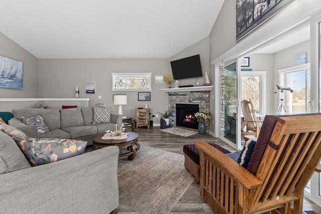 W1143 Lake DRIVE, Genoa City, WI 53128