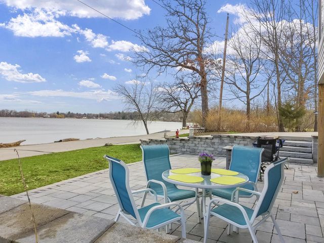 W1143 Lake DRIVE, Genoa City, WI 53128