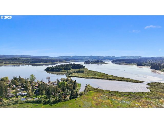 126 ZEPHYR Dr, Silver Lake, WA 98645