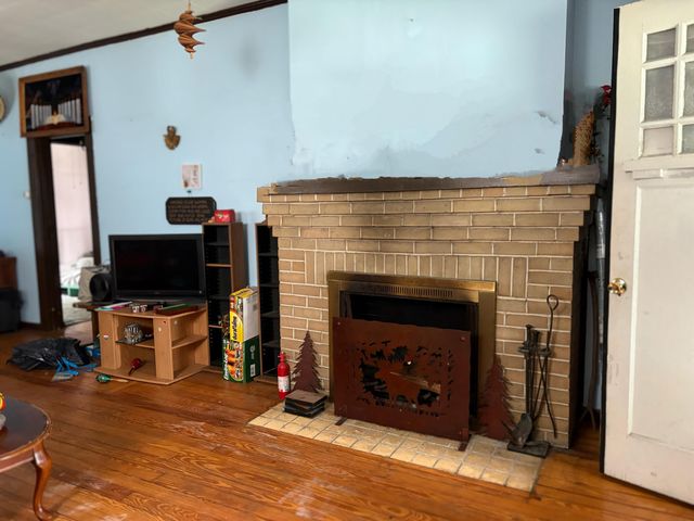 S 1420 Midland Heights PL, Covington, VA 24426