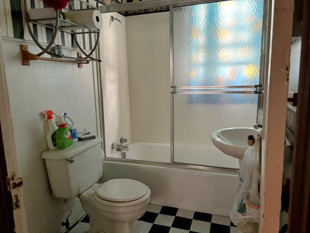 S 1420 Midland Heights PL, Covington, VA 24426