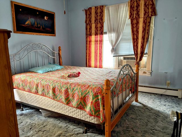 S 1420 Midland Heights PL, Covington, VA 24426