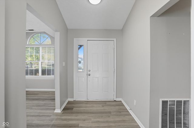 4830 Countrybrook Way, Indianapolis, IN 46254