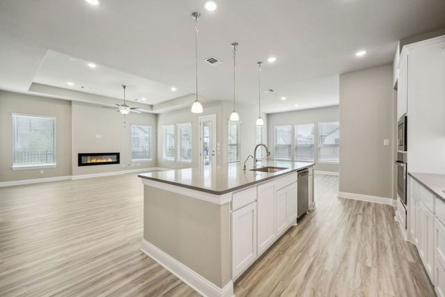 1004 Pearl Crescent Place, Crowley, TX 76036