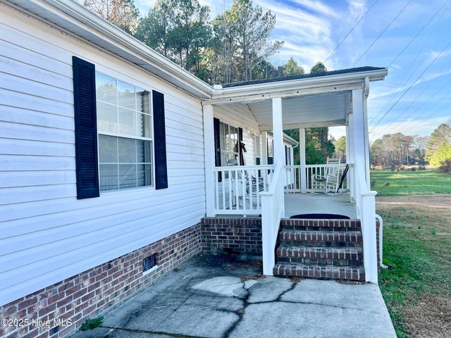 667 Fountain School Road, Battleboro, NC 27809