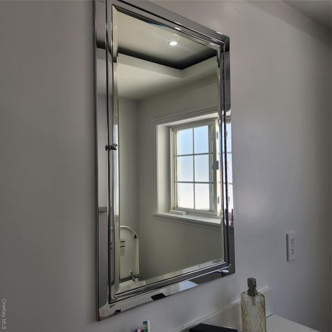 1090 Midland Avenue, Bronxville, NY 10708