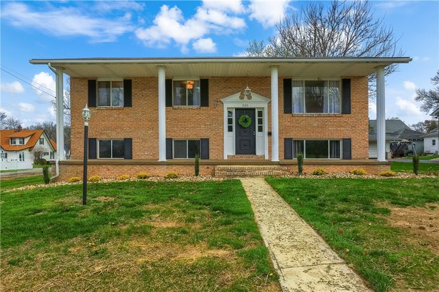 201 E Hazelcroft Ave, New Castle, PA 16105