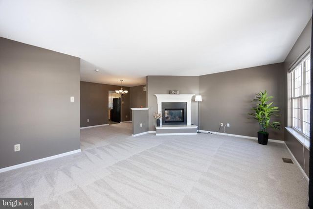 113 YELLOW WOOD CT, Collegeville, PA 19426