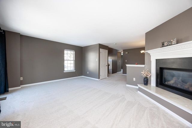 113 YELLOW WOOD CT, Collegeville, PA 19426