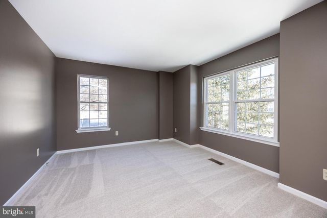 113 YELLOW WOOD CT, Collegeville, PA 19426