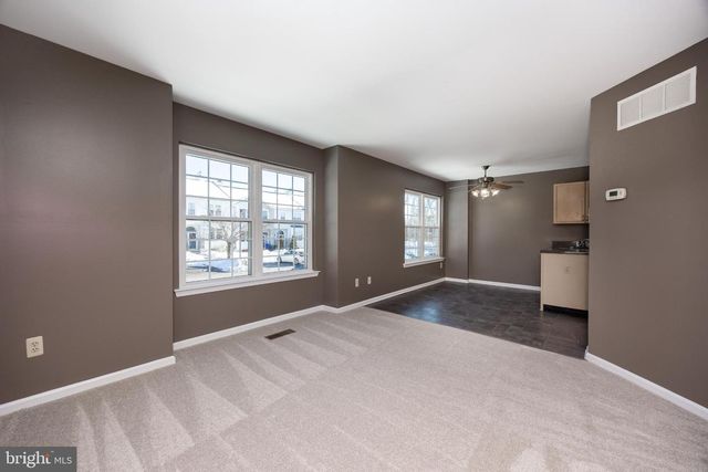 113 YELLOW WOOD CT, Collegeville, PA 19426