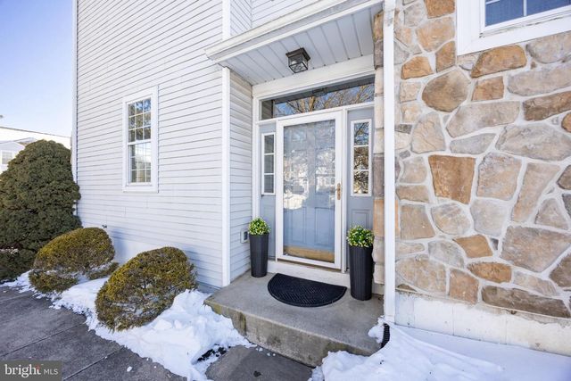 113 YELLOW WOOD CT, Collegeville, PA 19426