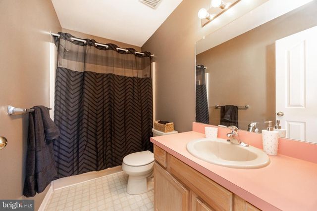 113 YELLOW WOOD CT, Collegeville, PA 19426