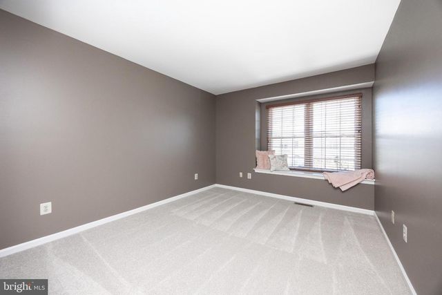 113 YELLOW WOOD CT, Collegeville, PA 19426