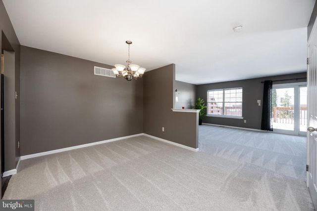 113 YELLOW WOOD CT, Collegeville, PA 19426