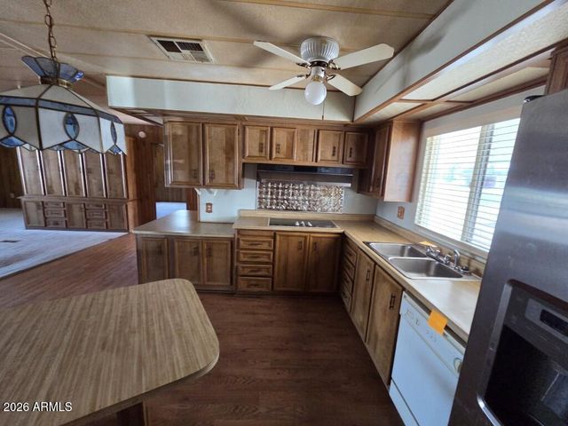 8269 E DESERT Trail, Mesa, AZ 85208