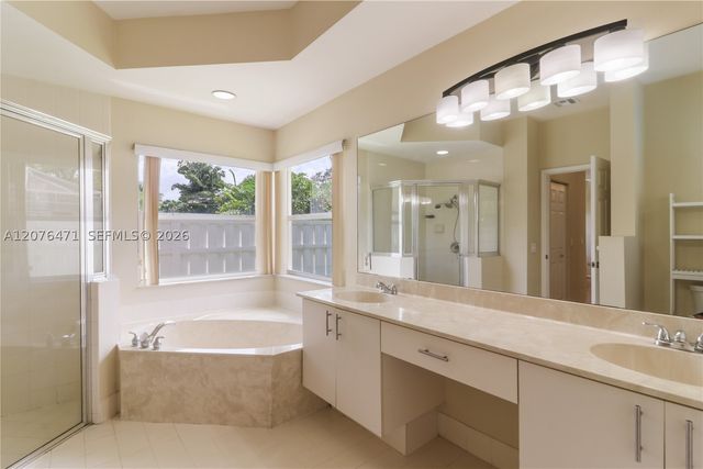 10256 NW 53rd Ct, Coral Springs, FL 33076