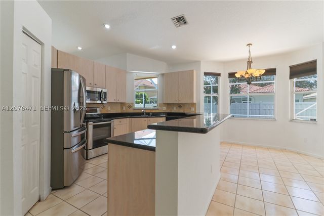 10256 NW 53rd Ct, Coral Springs, FL 33076