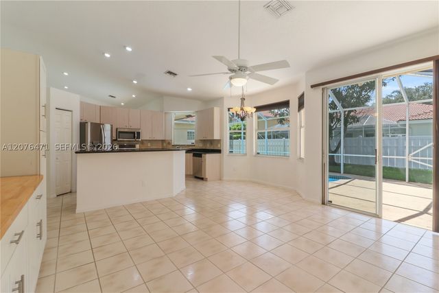 10256 NW 53rd Ct, Coral Springs, FL 33076