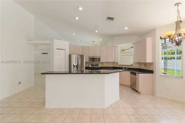 10256 NW 53rd Ct, Coral Springs, FL 33076