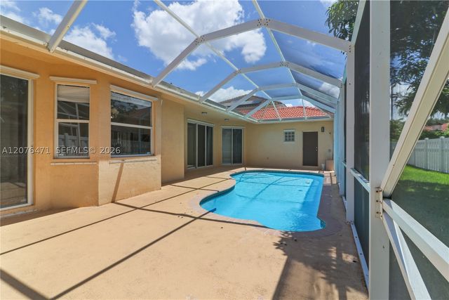 10256 NW 53rd Ct, Coral Springs, FL 33076