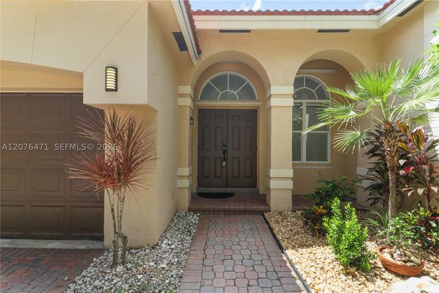 10256 NW 53rd Ct, Coral Springs, FL 33076