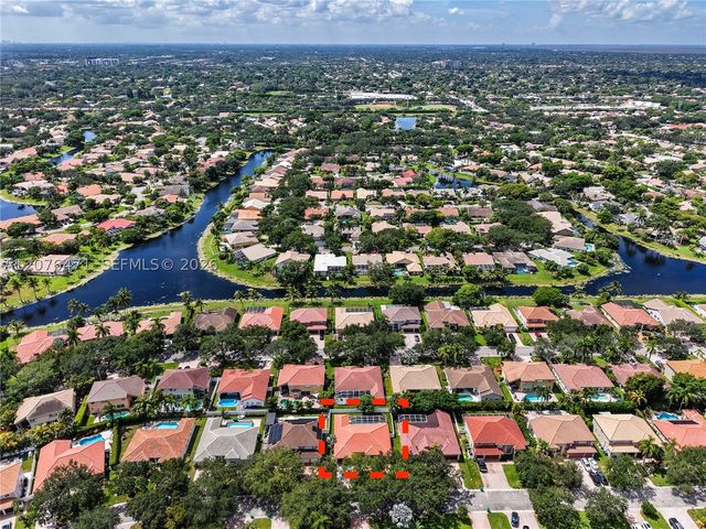 10256 NW 53rd Ct, Coral Springs, FL 33076