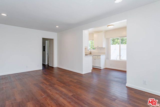 11749 Riverside Drive 6, Valley Village, CA 91607