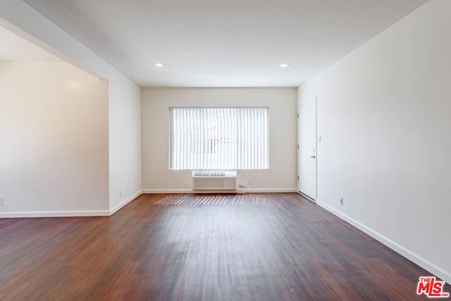 11749 Riverside Drive 6, Valley Village, CA 91607