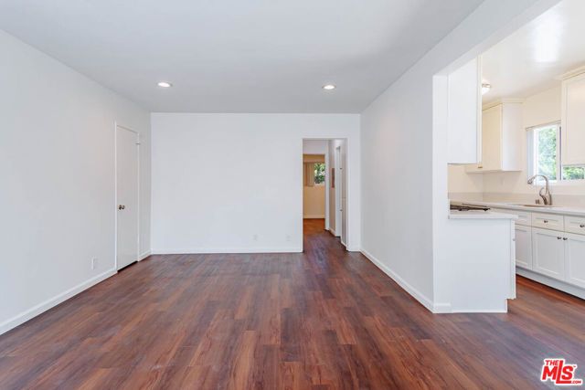 11749 Riverside Drive 6, Valley Village, CA 91607