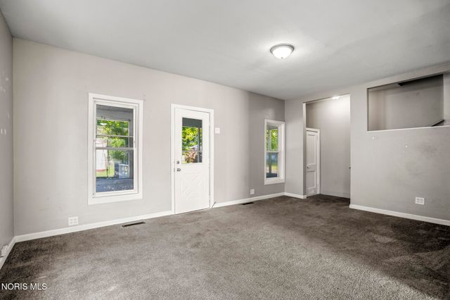 1027 Wright Avenue, Toledo, OH 43609