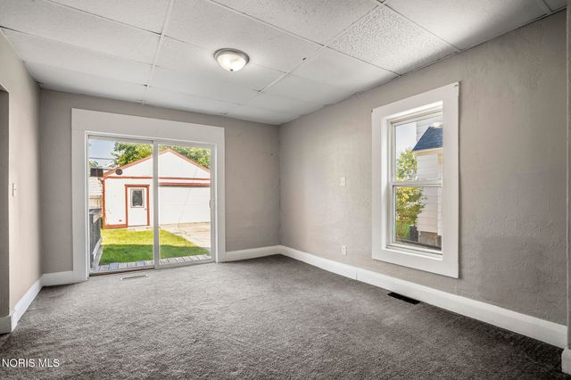 1027 Wright Avenue, Toledo, OH 43609