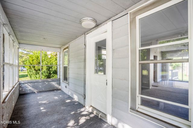 1027 Wright Avenue, Toledo, OH 43609