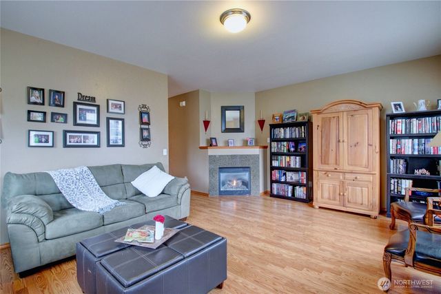1902 Tundra Loop, Mount Vernon, WA 98273
