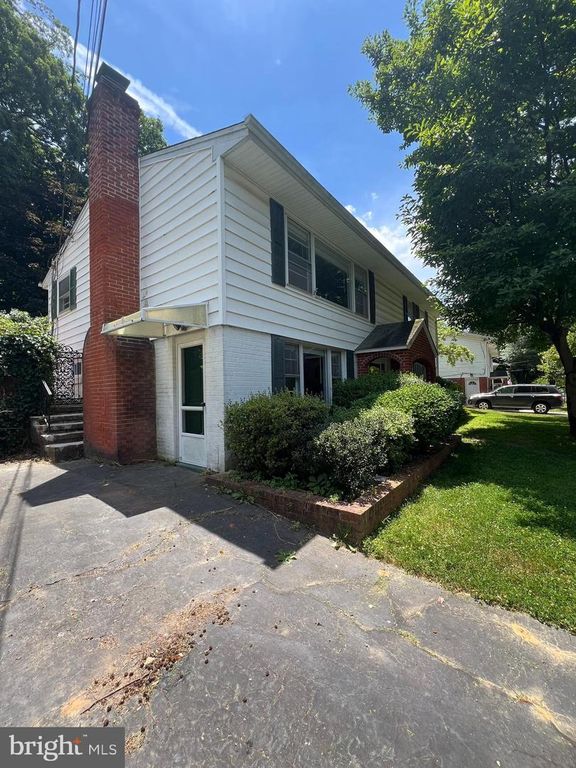 107 PATRICK ST SE, Vienna, VA 22180