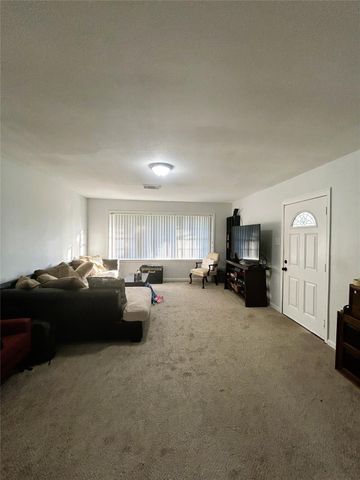 302 Shore Acres Boulevard, Shoreacres, TX 77571