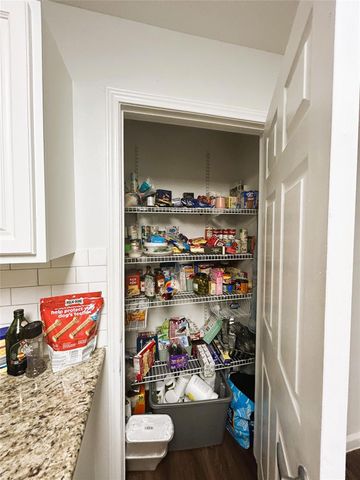 302 Shore Acres Boulevard, Shoreacres, TX 77571