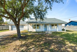 3726 Lynda Lee Dr, Corpus Christi, TX 78418