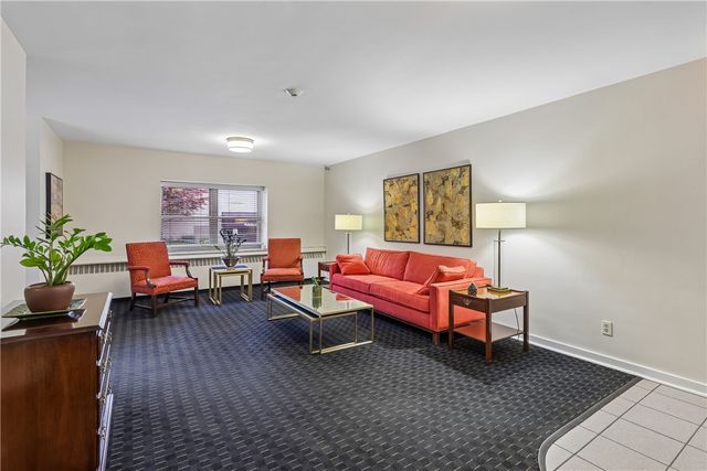 144 N Dithridge Street 207, Oakland, PA 15213