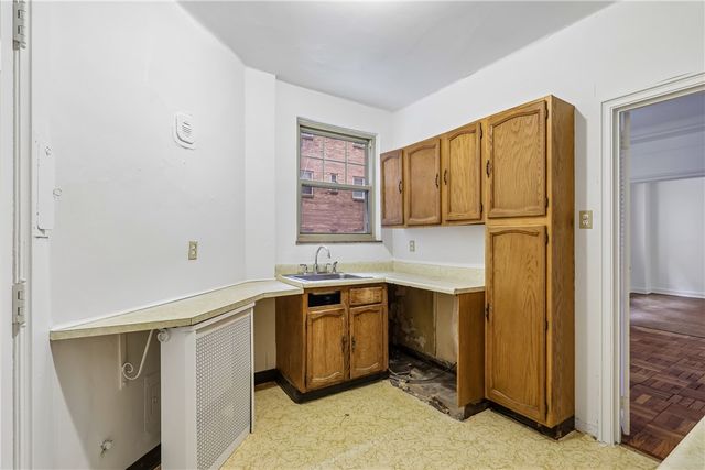 144 N Dithridge Street 207, Oakland, PA 15213