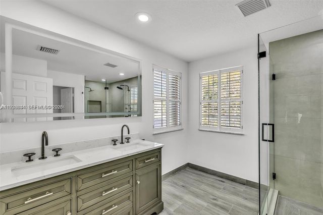 4499 W Whitewater Ave, Weston, FL 33332