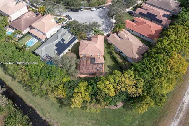 4499 W Whitewater Ave, Weston, FL 33332