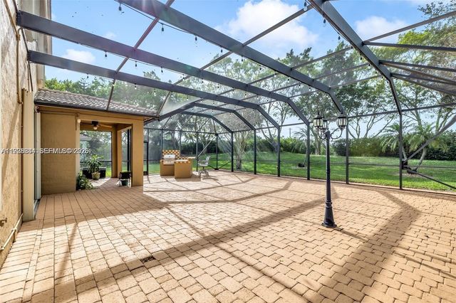 4499 W Whitewater Ave, Weston, FL 33332