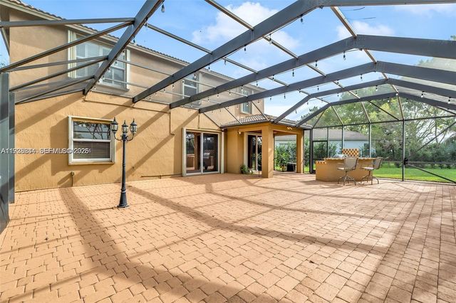 4499 W Whitewater Ave, Weston, FL 33332