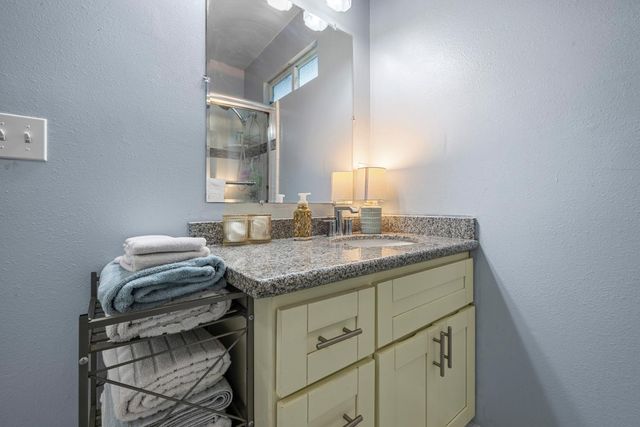 315 Kimble St, Modesto, CA 95354