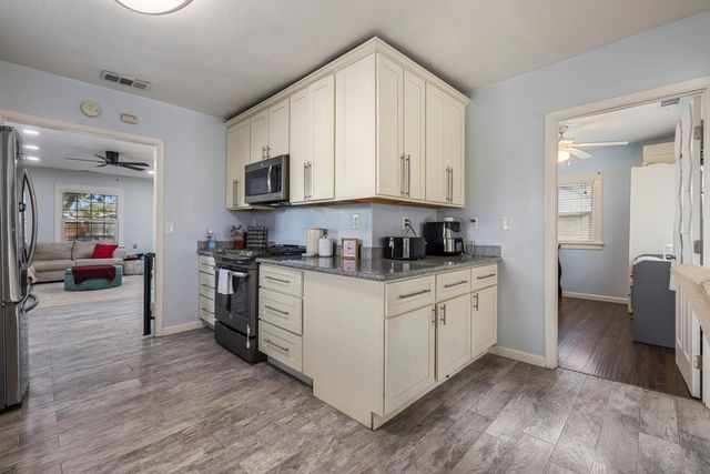 315 Kimble St, Modesto, CA 95354