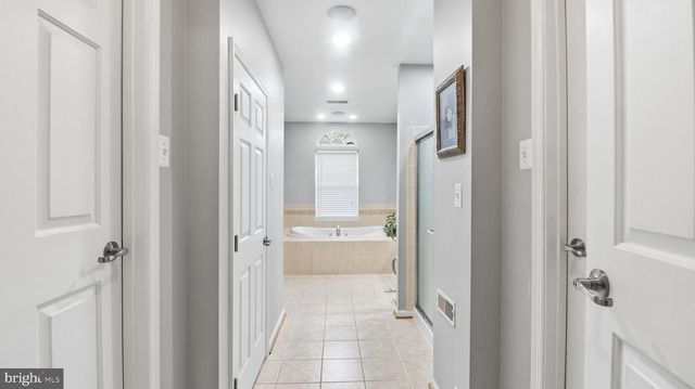 11003 COUNTRY CLUB RD, New Market, MD 21774