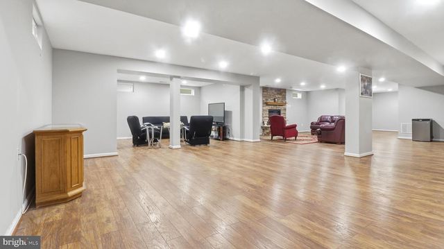 11003 COUNTRY CLUB RD, New Market, MD 21774