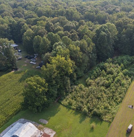 6211 Woodbury Hwy, Manchester, TN 37355