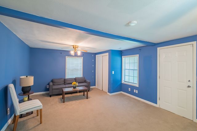 6211 Woodbury Hwy, Manchester, TN 37355